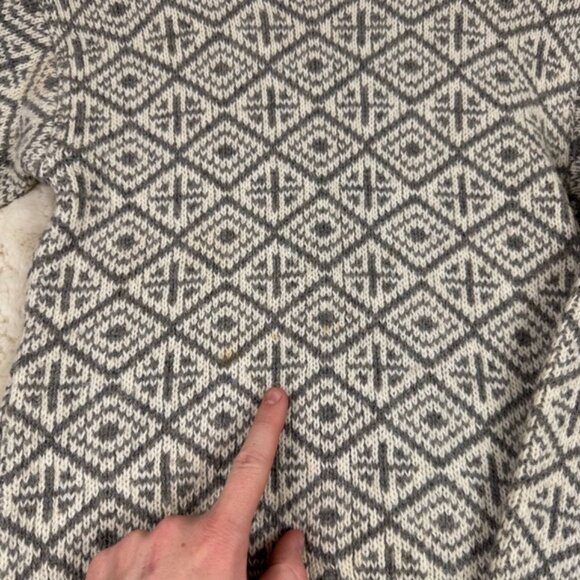 Vintage 100% Wool Danish Design Turtleneck Snowflake Sweater Women's Small - Picture 3 of 11